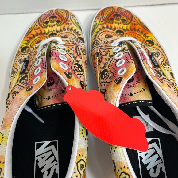 Vans Era Skull Bandana Tie -Dye Shoes - Picture 3 of 9
